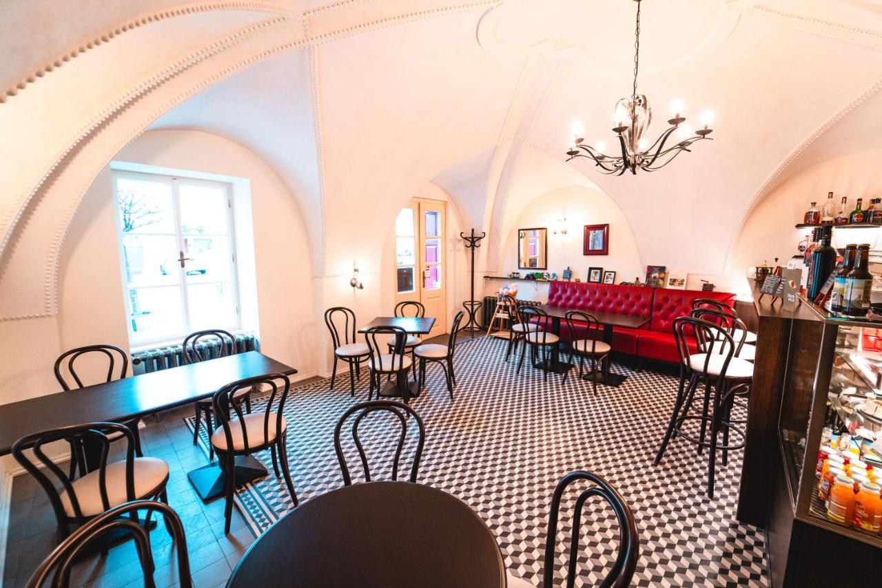 Krone Svätý Jur Buitenkant foto
